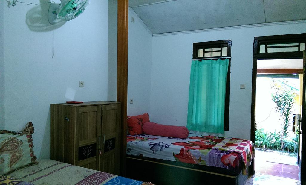 Diyah Homestay Kuta  Pokój zdjęcie